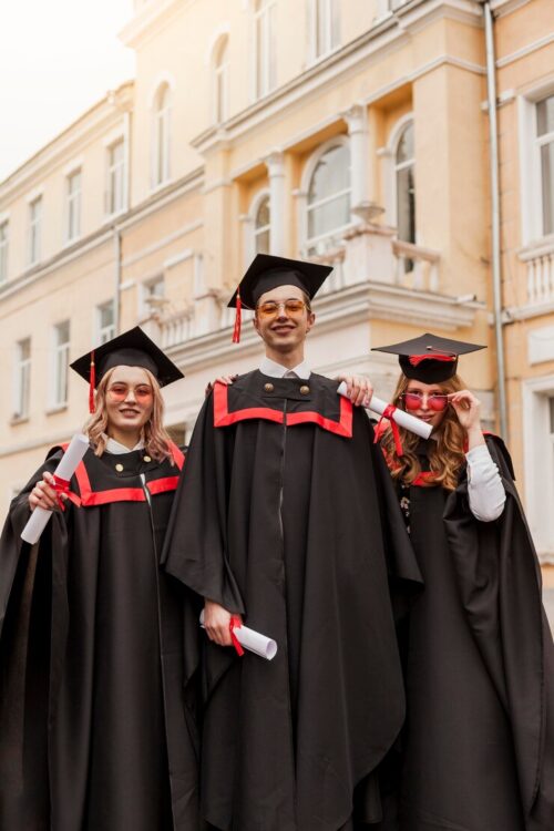 Graduation Gown Dubai